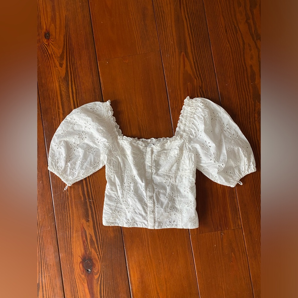 puff sleeve eyelet shirt from gap !!
